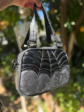 Load image into Gallery viewer, Handcrafted Mini Onyx Web handbag