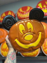 Load image into Gallery viewer, Handcrafted Pumpkin Mouse