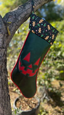 Creepmas Stockings with goodies : Red and Green Happy