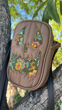 Load image into Gallery viewer, Handcrafted: Side Bag Brown and floral