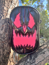 Load image into Gallery viewer, Handcrafted: Side Bag black and Pink