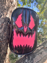Load image into Gallery viewer, Handcrafted: Side Bag black and Pink