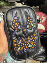 Load image into Gallery viewer, Handcrafted: Side Bag black and candy print