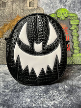 Load image into Gallery viewer, Hand Crafted : Oval Pumpkin Black Croc and White
